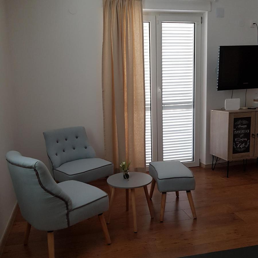 Allure Apartment No 1 Kornić Екстериор снимка
